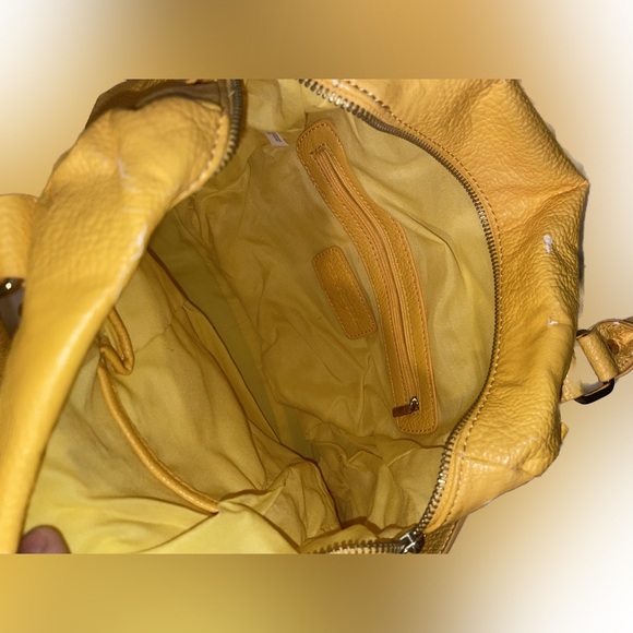 Steve Madden yellow bag slay - Picture 2 of 2